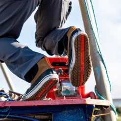 Best Sale Freeboard Leather Chukka Footwear