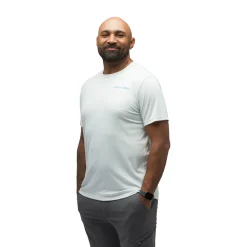 Store Linear Wave Ss Tech Tee Men T-Shirts