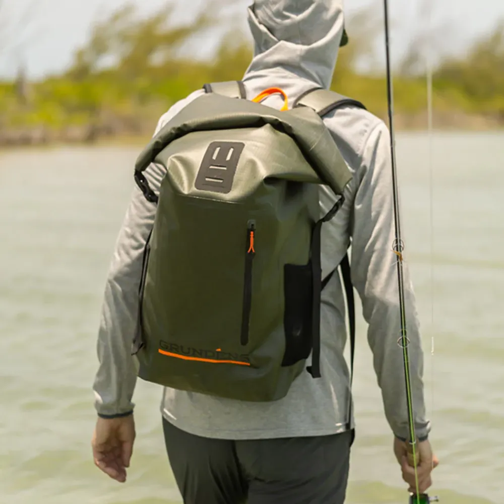 New Wayward Roll Top Backpack 38L Gear & Accessories